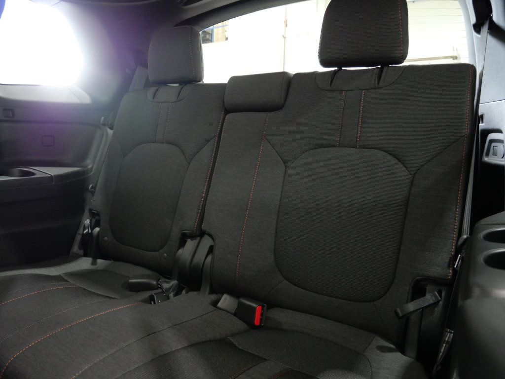 Used 2024 Honda Pilot Sport image 25