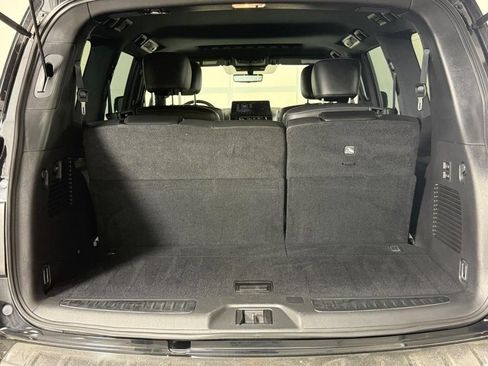 Used 2024 INFINITI QX80 Sensory AWD/4WD image 9