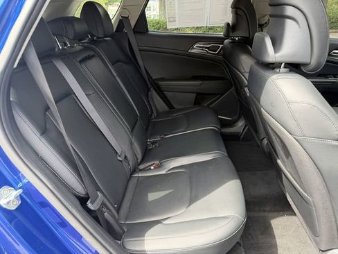 Used 2023 Kia Sportage EX FWD image 28