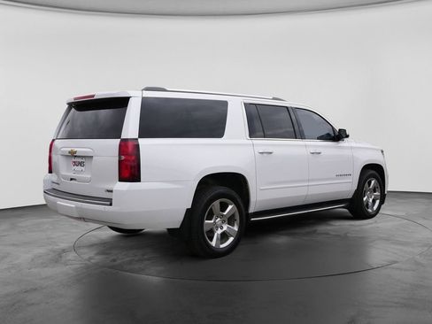 Used 2017 Chevrolet Suburban Premier AWD/4WD image 10