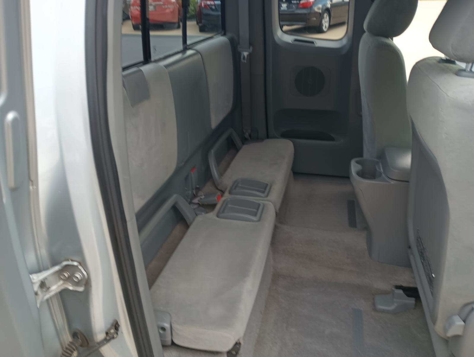 Used 2005 Toyota Tacoma 2WD Access Cab w/ SR5 Pkg #2 image 4
