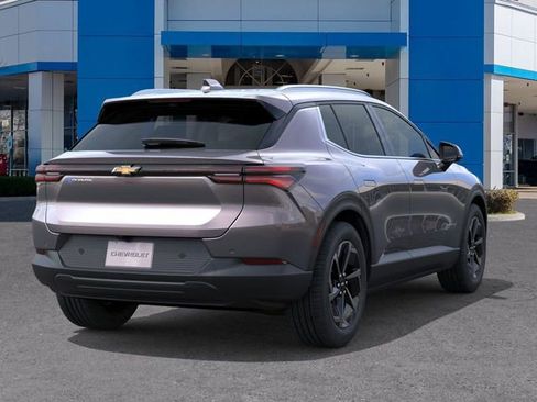 New 2026 Chevrolet Equinox EV LT image 4