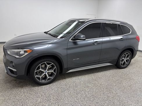 Used 2017 BMW X1 xDrive28i AWD/4WD image 3