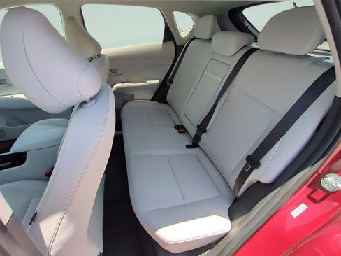 Used 2024 Hyundai Kona SEL FWD image 10