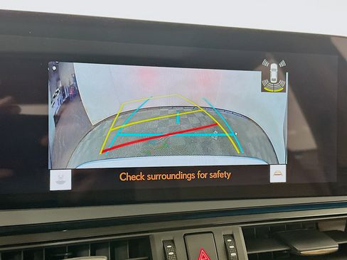 Used 2025 Lexus ES 350 w/ Accessory Package (Z2) image 13