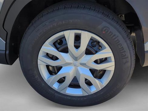 New 2026 Toyota Corolla Cross L image 6