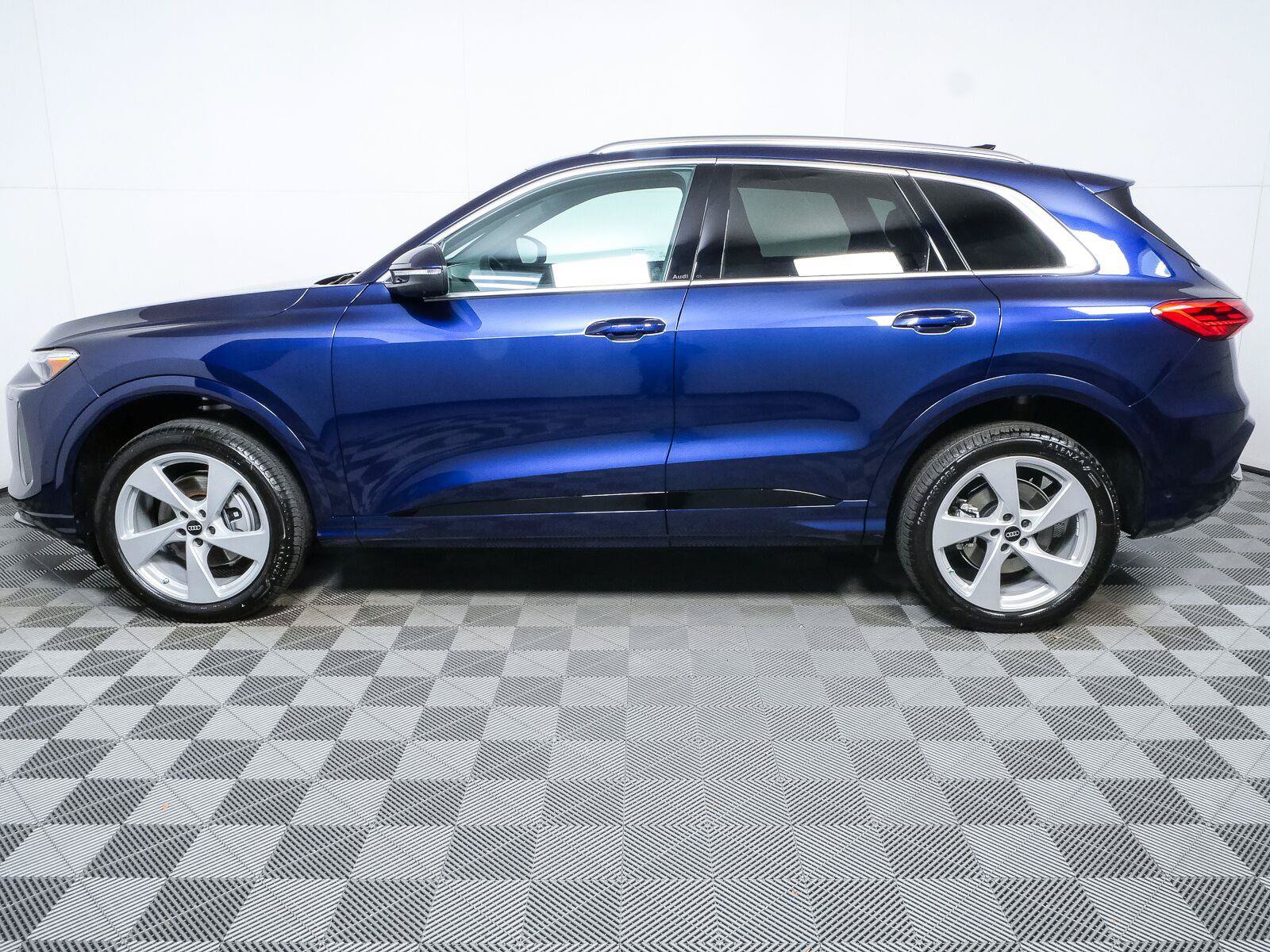 New 2026 Audi Q5 Premium Plus AWD/4WD image 28