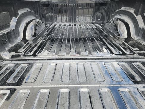 New 2026 RAM 1500 Express AWD/4WD image 15