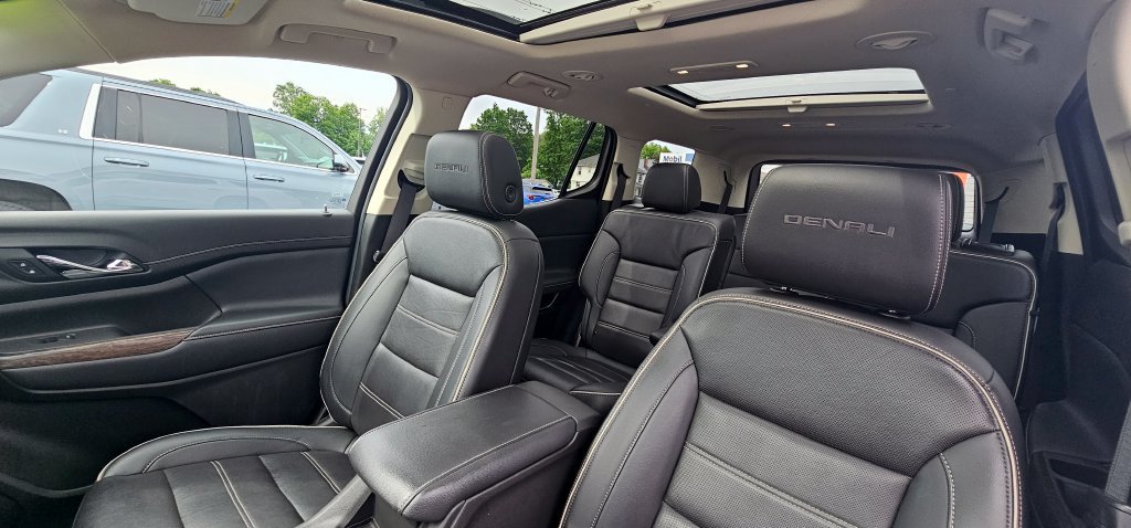 Used 2022 GMC Acadia Denali w/ GMC Pro Grade Package AWD/4WD image 26