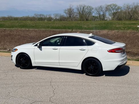 Used 2020 Ford Fusion SE image 8