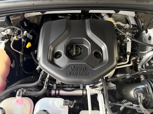 Used 2022 Jeep Grand Cherokee Summit AWD/4WD image 59