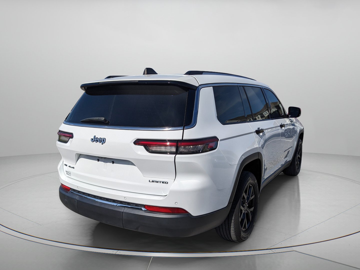 Used 2021 Jeep Grand Cherokee L Limited AWD/4WD image 8