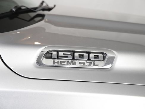 Used 2022 RAM 1500 Big Horn AWD/4WD image 7
