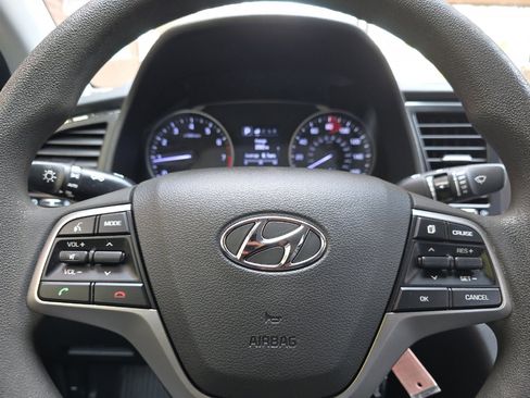 Used 2018 Hyundai Elantra SEL w/ Cargo Package image 23