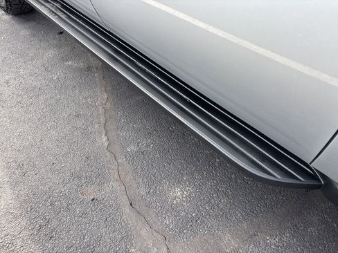 Used 2013 GMC Yukon XL SLT image 12