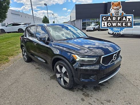 Used 2020 Volvo XC40 T5 Momentum AWD/4WD image 1