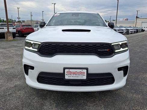 Used 2024 Dodge Durango GT AWD/4WD image 3