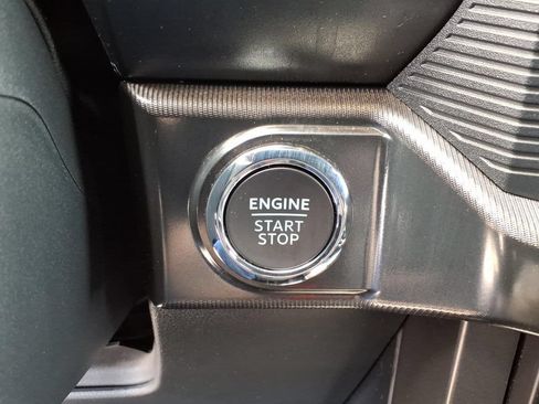 Used 2024 Ford F150 Lariat w/ Equipment Group 502A High AWD/4WD image 31