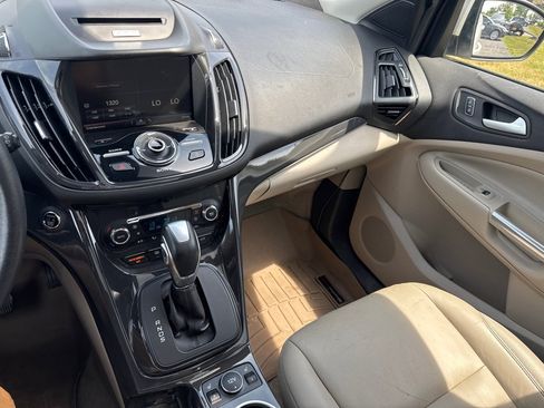 Used 2015 Ford Escape Titanium AWD/4WD image 17