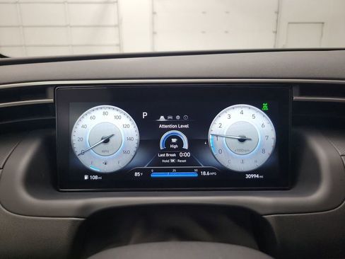 Used 2022 Hyundai Santa Cruz SEL Premium image 17