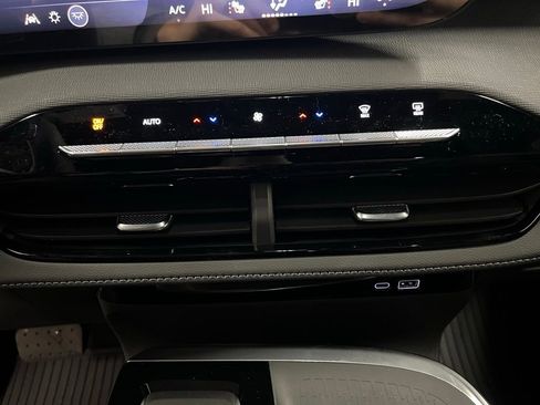 New 2026 Buick Enclave Sport Touring w/ Power Package image 26