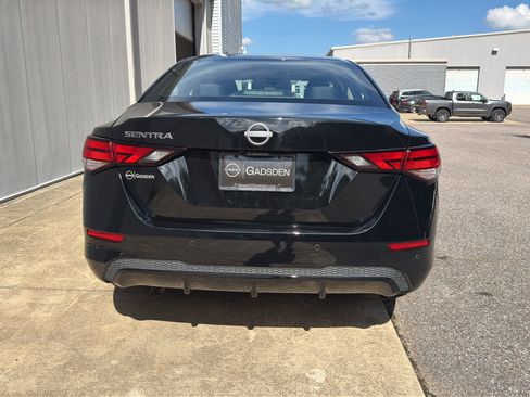 Certified 2025 Nissan Sentra S FWD image 4