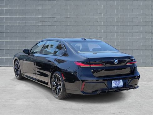 Used 2026 BMW 740i w/ Premium Package RWD image 3