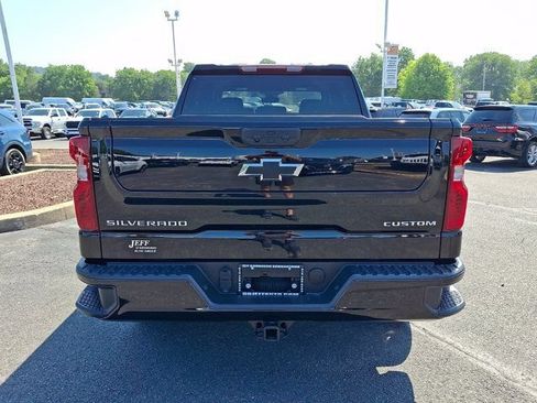 Used 2024 Chevrolet Silverado 1500 Custom AWD/4WD image 7