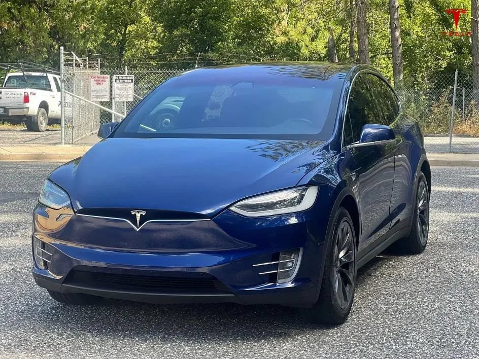 Used 2019 Tesla Model X 75D AWD/4WD image 2