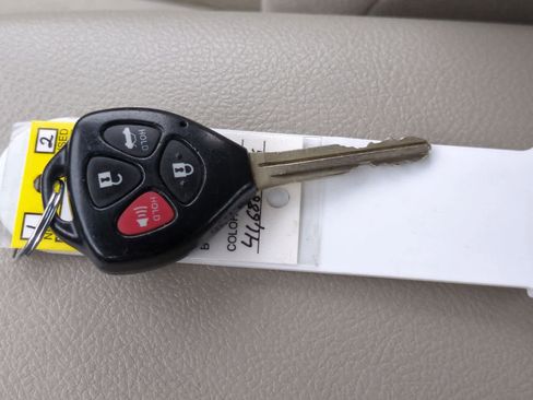 Used 2013 Toyota Corolla LE image 33