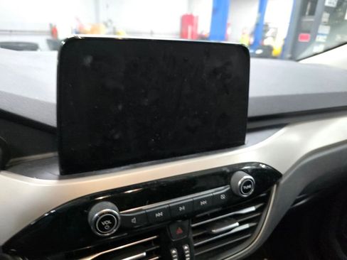 Used 2022 Ford Escape SEL image 14