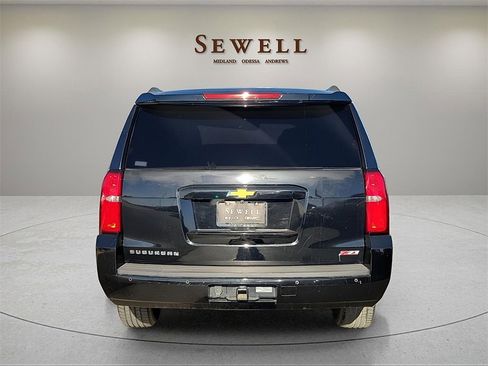 Used 2018 Chevrolet Suburban LT w/ Off-Road Package image 4
