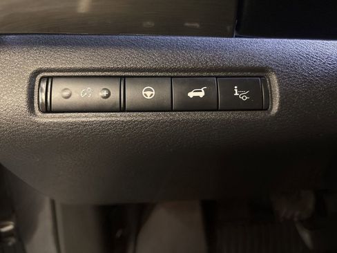 Used 2024 Nissan Pathfinder Platinum w/ Black Appearance Package image 20