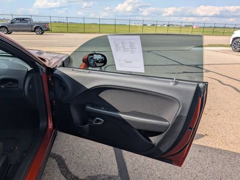 Used 2020 Dodge Challenger SXT w/ Blacktop Package RWD image 4
