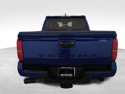 Used 2024 Toyota Tacoma TRD Off-Road image 4