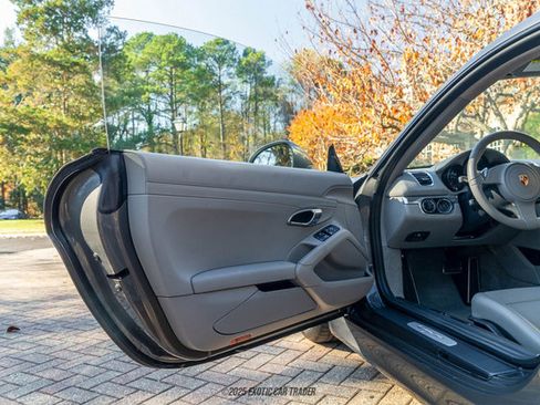 Used 2014 Porsche Cayman image 17