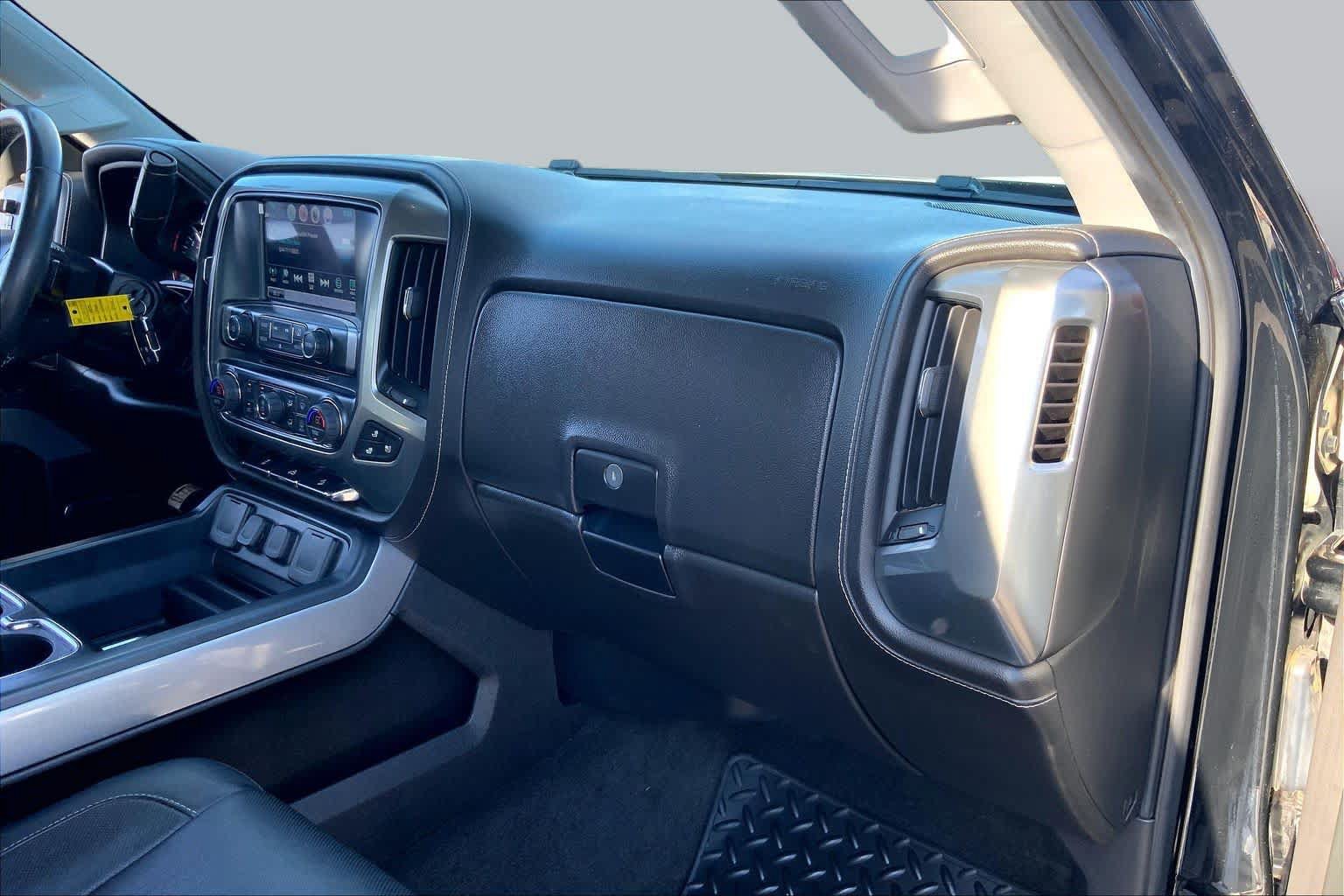 Used 2018 Chevrolet Silverado 1500 LTZ Z71 AWD/4WD image 19