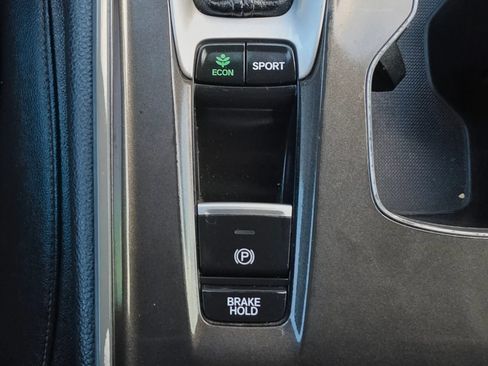 Used 2019 Honda Accord Sport image 29