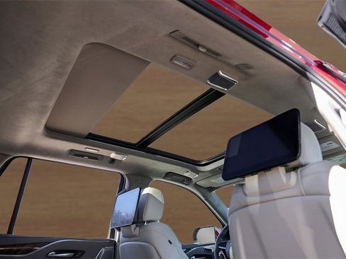 Used 2024 Cadillac Escalade Premium Luxury Platinum w/ Heavy-Duty Trailer Package image 25