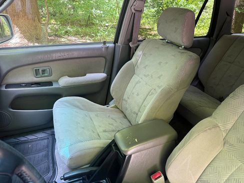 Used 2001 Toyota 4Runner SR5 AWD/4WD image 52