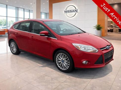 Used 2012 Ford Focus SEL FWD image 1