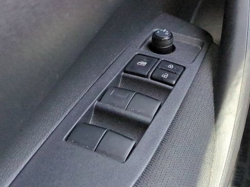 Used 2023 Toyota Corolla LE FWD image 21