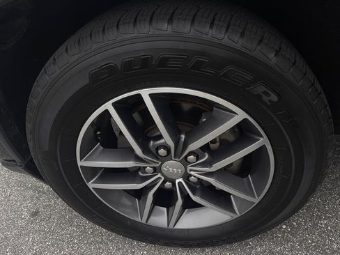Used 2018 Jeep Grand Cherokee Limited RWD image 9
