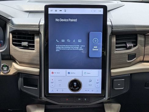 Used 2022 Ford Expedition Limited RWD image 17