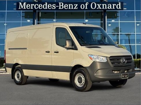 Used 2026 Mercedes-Benz Sprinter 2500 image 2