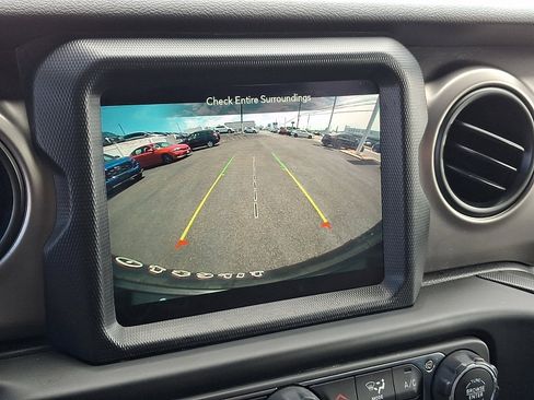 Used 2021 Jeep Wrangler Unlimited Sport AWD/4WD image 20