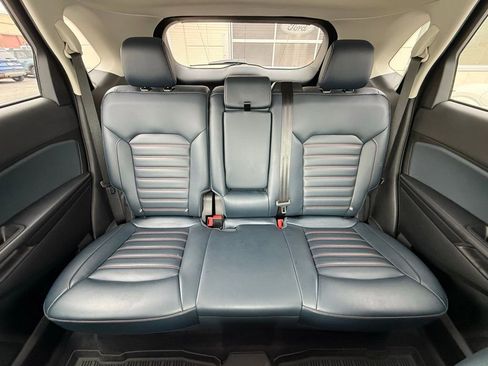 Used 2022 Ford Edge SEL w/ Sport Appearance Package image 27