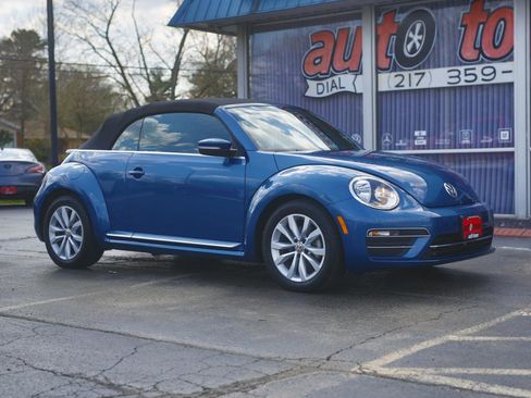 Used 2017 Volkswagen Beetle 1.8T SE FWD image 19