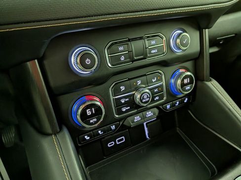 Used 2021 GMC Yukon AT4 w/ AT4 Premium Plus Package image 29