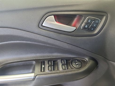 Used 2016 Ford Escape Titanium image 25